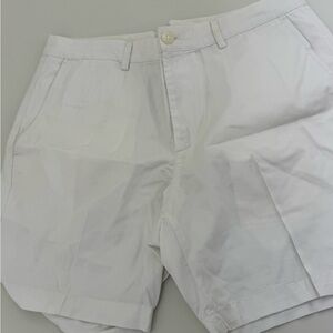 Club Monaco Men's White Flat Front Shorts